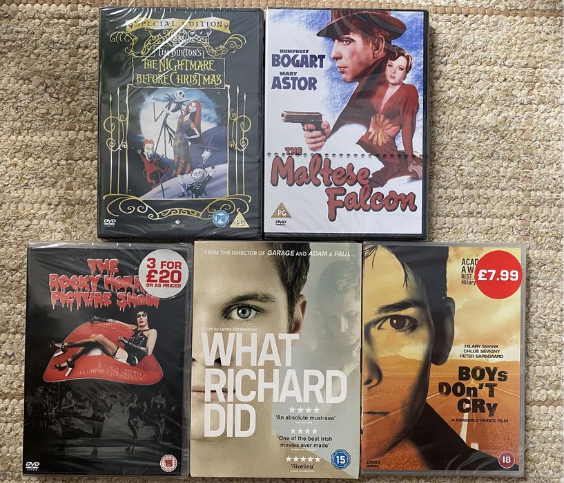 DVDs em inglês em bom estado