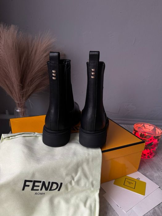 Чоботи фенді , Fendi ботинки . Челси-чоботи , сапоги . 25.5 см / 40 р