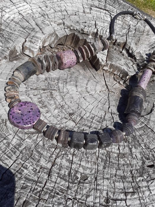 Artystyczny naszyjnik