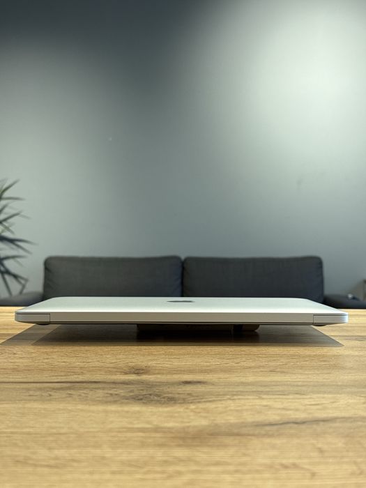 MacBook Air 13 2020 M1 16/256gb 8/7gpu !! Гарантія від магазину !!