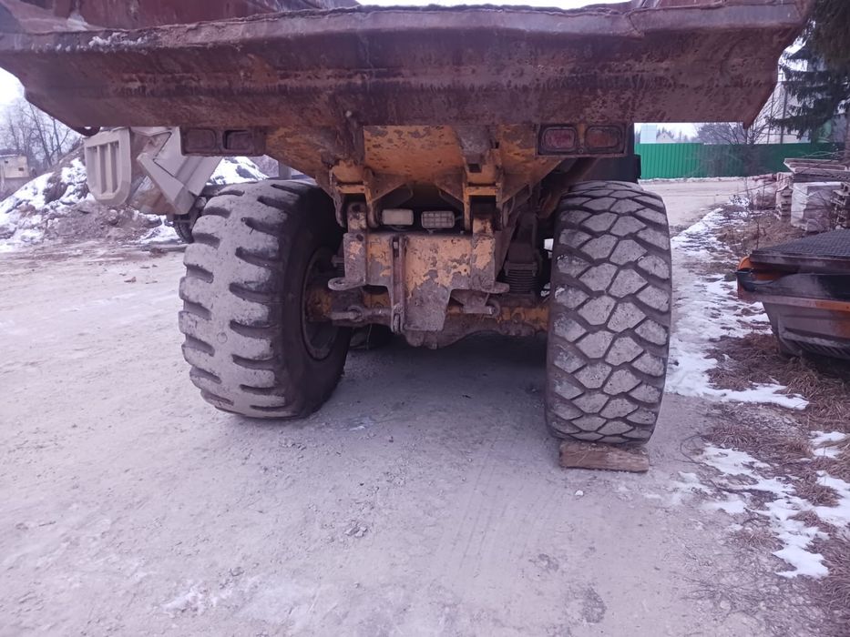 Wozidlo Volvo A25