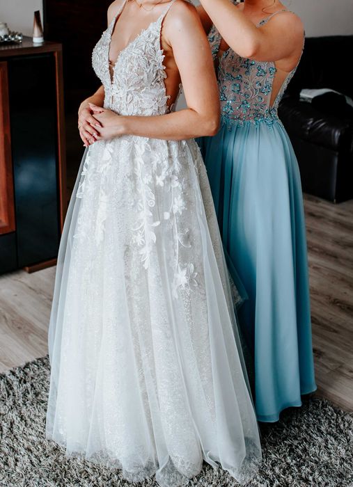 Liretta Liberica, Suknia ślubna, literka A, księżniczka, odkryte plecy