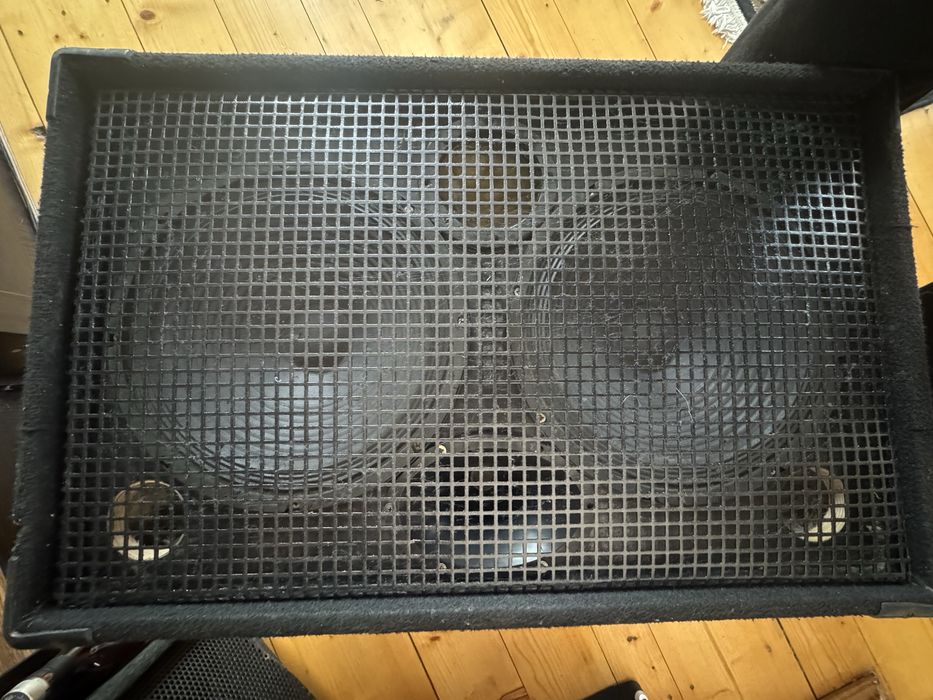 Мошна акустика у Хорошому стані