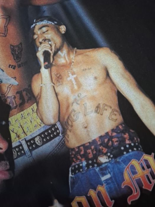 Tupac T-shirt preta