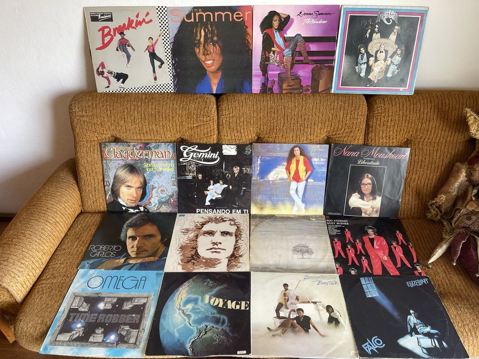 Lote de 128 Discos de vinil (lps)