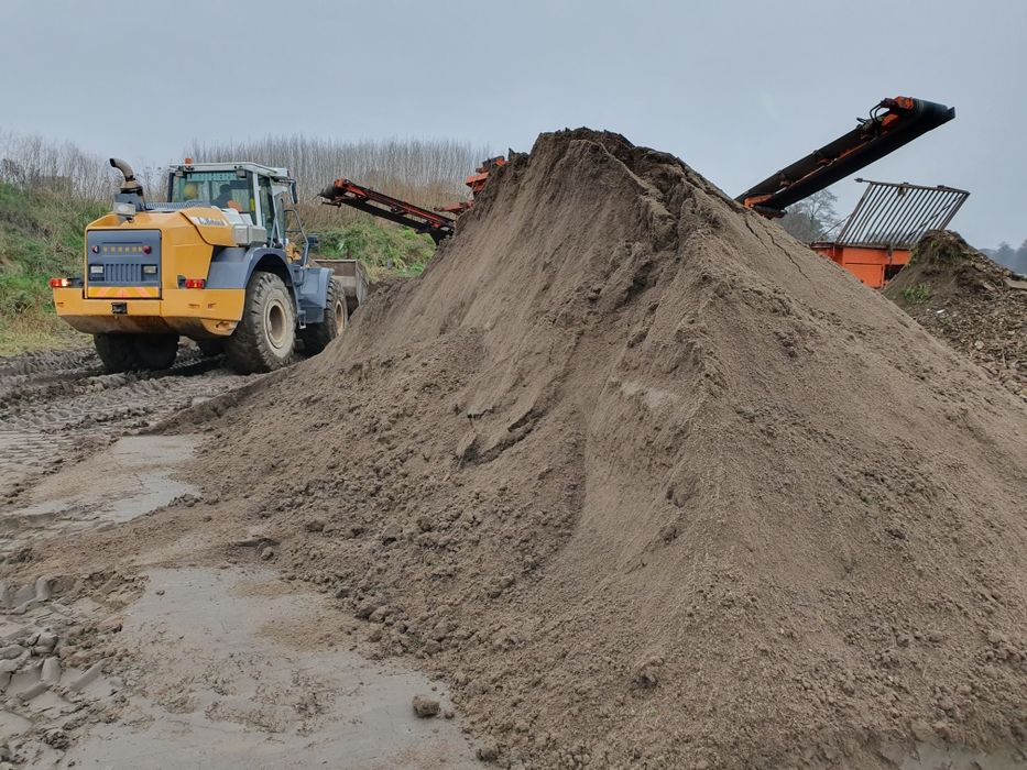 Piach budowlany , płukany, ziemia ogrodowa,  kruszywo , suchy beton !!