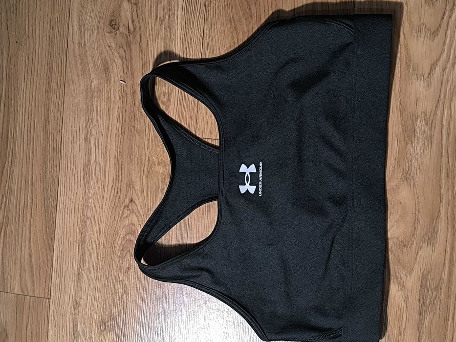 Топ Under Armour