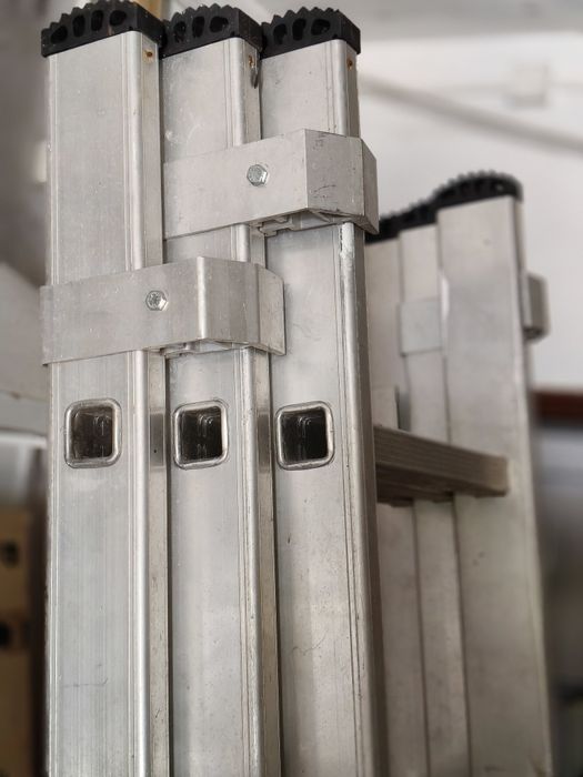 Escada 3 lances de metros com pouco uso