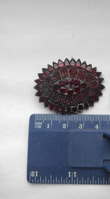 Брошь с гранатами, антиквариат