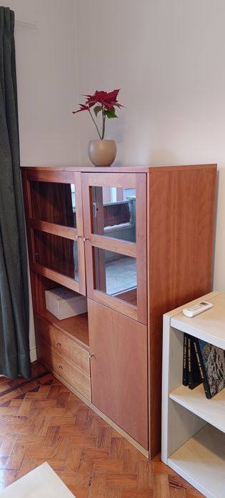 Móvel em cerejeira maciça