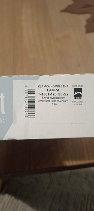 Klamki z szyldem dzielonym Laura Nomet 4szt