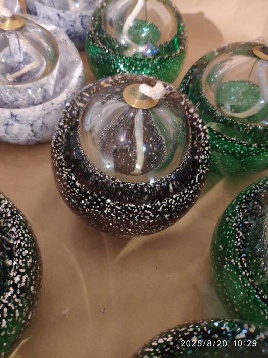 Lampki oliwne / przyciski do papieru