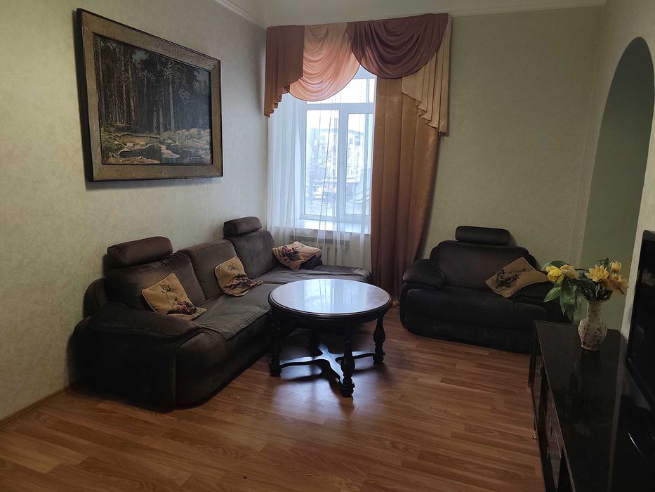 Сдам 4 комнатную квартиру в сердце Одессы