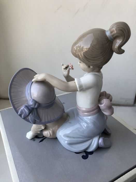LLADRO. Фигурка Lladro, «Элегантное прикосновение»: 17 500 грн