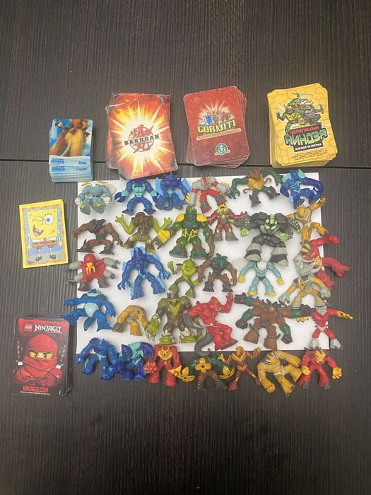 Карточки Gormiti и фигурки и другие