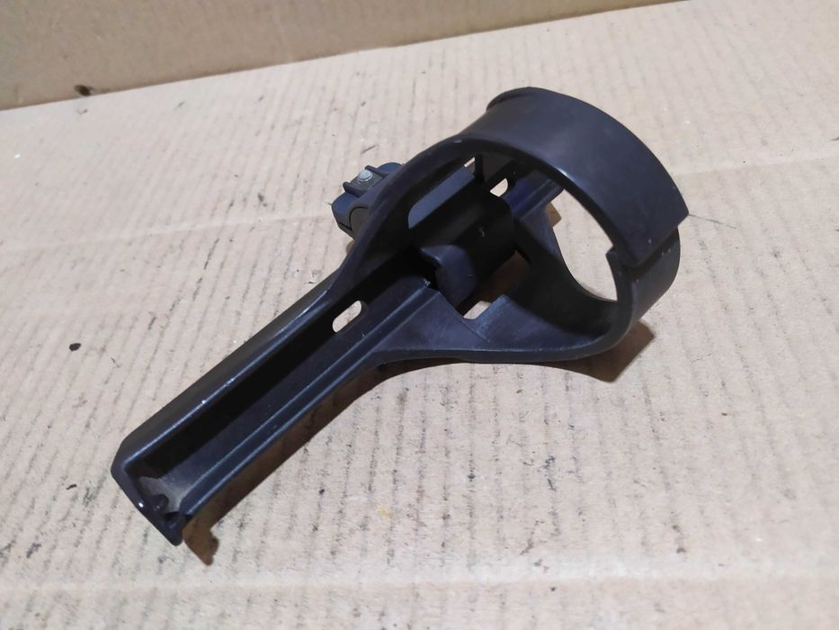 Флягодержатель с хомутом пластик, на рамы ХВЗ