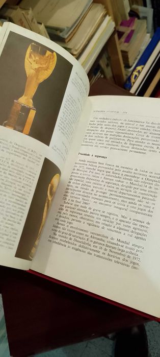 A Selecção Nacional de Futebol / O Campeonato do Mundo de Futebol