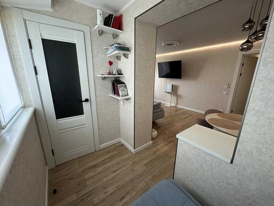 Купите классную  3-комнатную Левый берег Слобожанский!! БЕЗНАЛ - ДА!