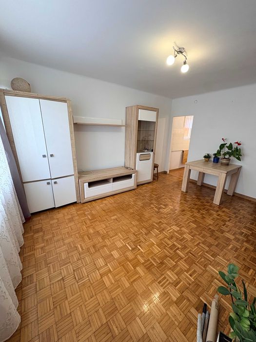 Mieszkanie - kawalerka 1 piętro