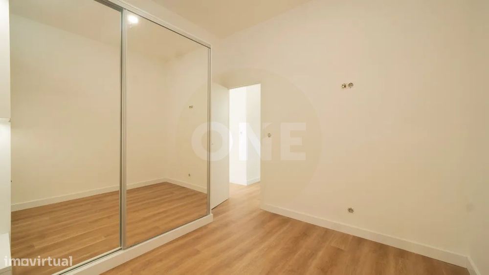 Apartamento T3 remodelado| Suite e closet | Codivel, Odivelas