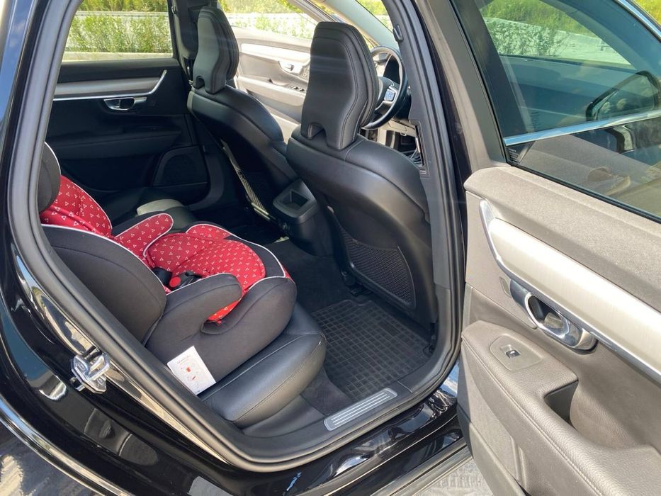 Volvo v 90 продам гарне авто