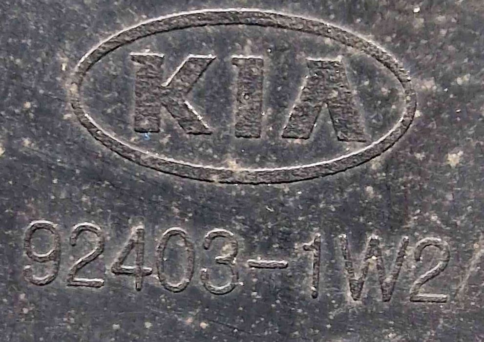 Farolim da Mala Esquerdo 92403-1W2 - KIA RIO III