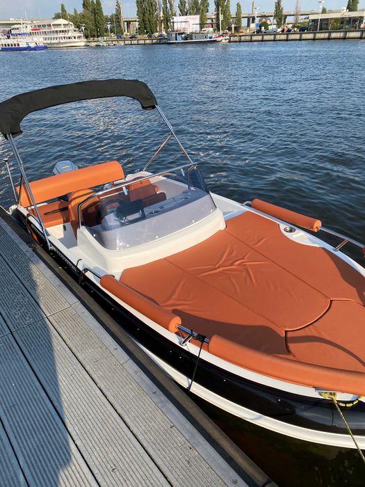Łódź motorowa Trident Boat 530 z silnikiem Honda 100KM