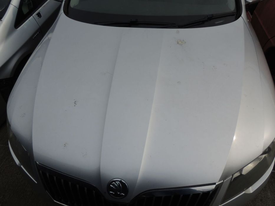 Maska SKODA Superb II '13 lift