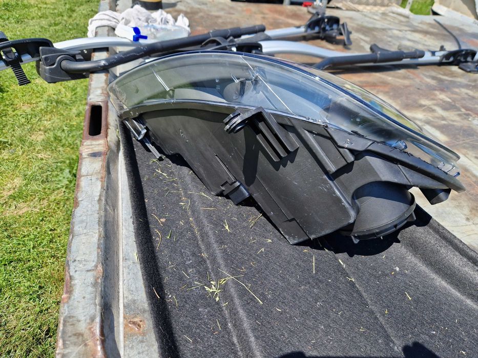 VW Golf + PLUS reflektor HELLA NOWY ORG