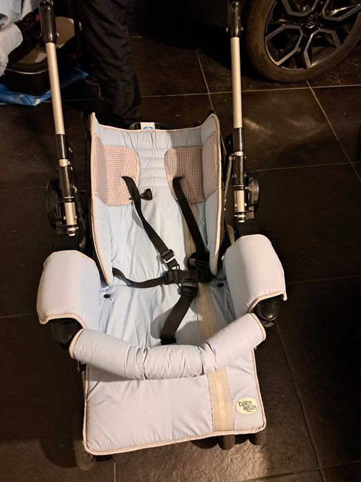 Carrinho, alcofa e ovo