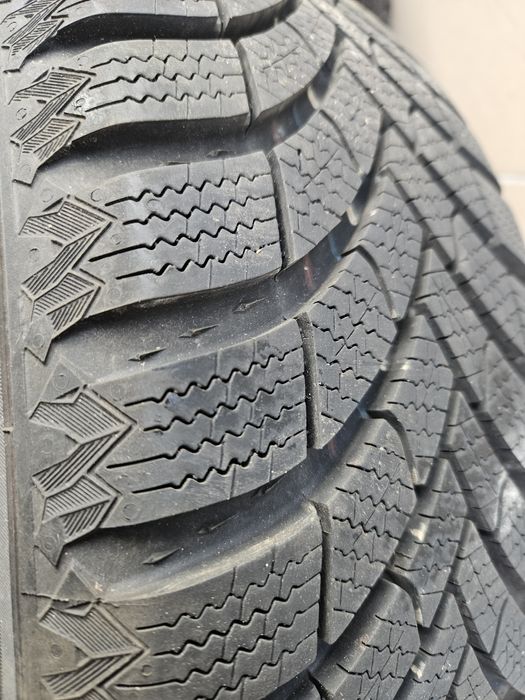 Felgi Koła 15" Skoda Fabia Vw Polo 5x100 ET35 +185.55.15 Semperit