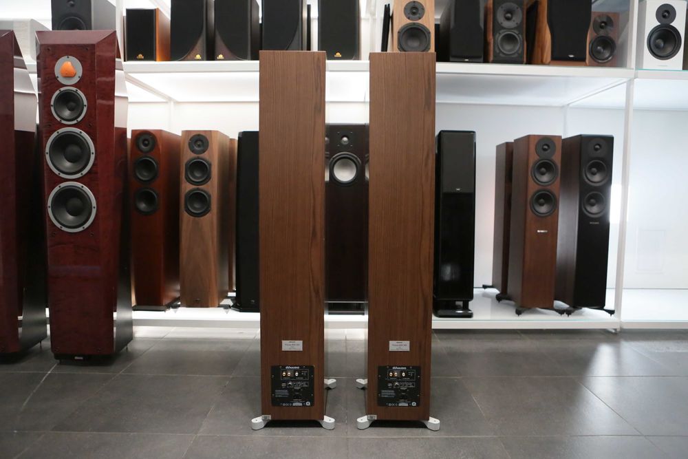 Dynaudio Focus 600 XD głośniki podłogowe aktywne