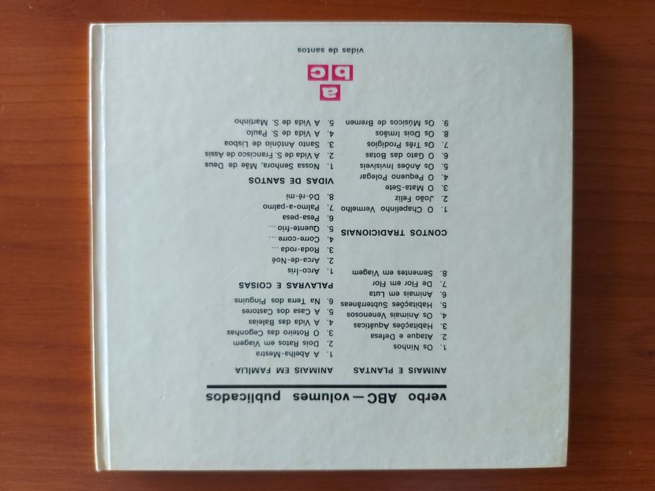 Coleção infantil completa "Vidas de Santos"