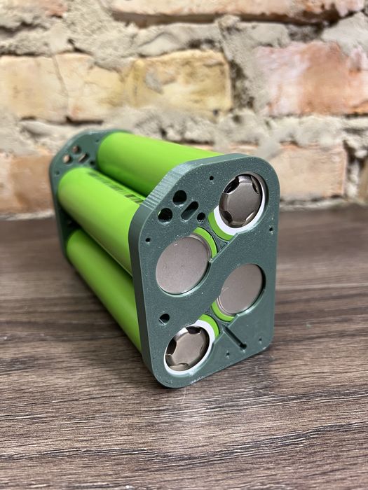 Холдер для 32140 (33140) для заміни свинцевого акума 12в 7а в UPS