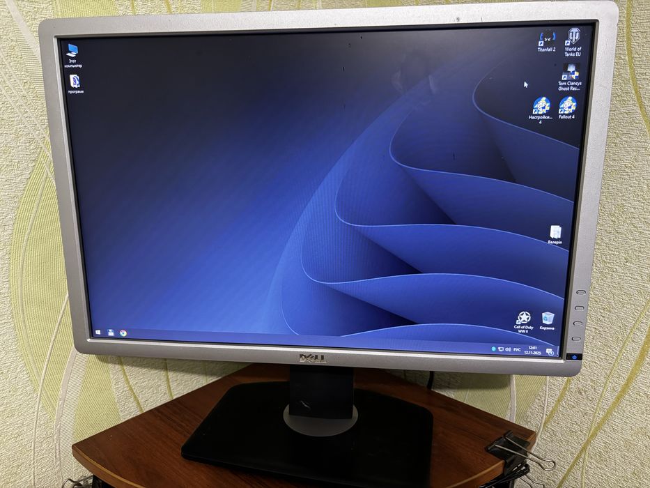 Монітор dell p2213