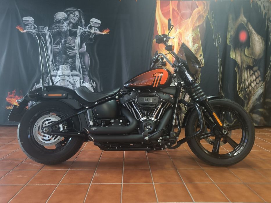 Harley-Davidson Street Bob 114 – 05/2024 – 3.850 km – Vance & Hines