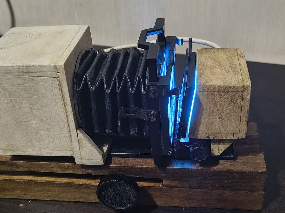 Сканер негативів. Приблуда для оцифрування плівки.