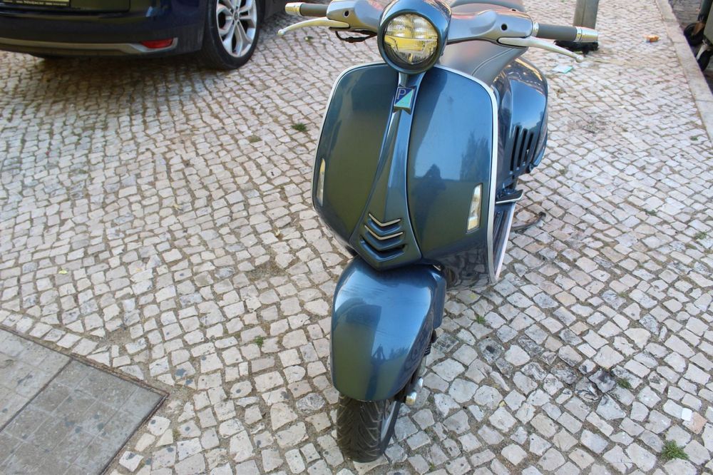 Vespa 946 Belíssima