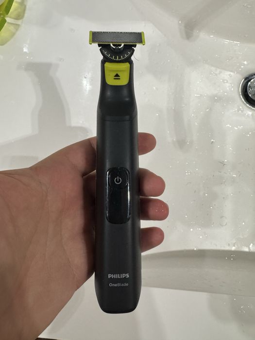 Електростанок  Philips OneBlade Pro 360