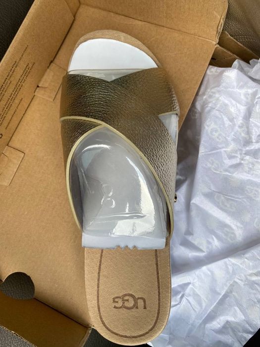 Ugg, нові шлепанці