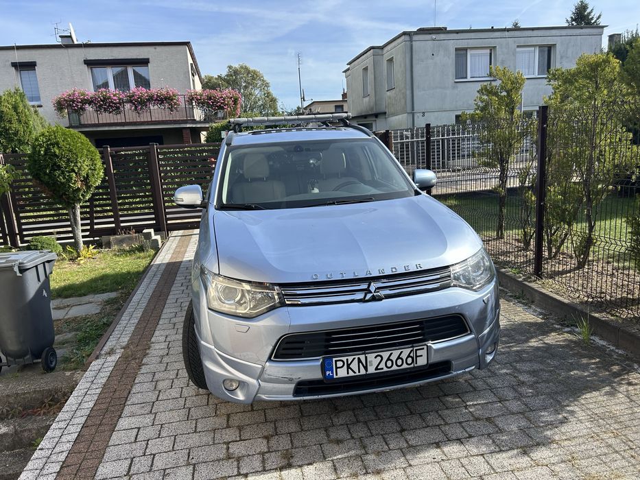 Mitsubishi Outlander 3