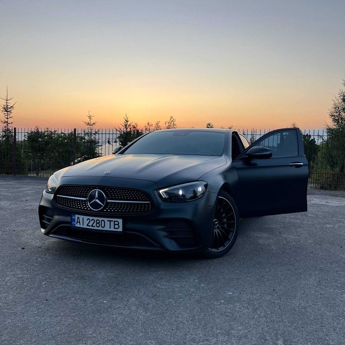 Продам автомобіль Mercedes Benz E Class E350 w213 2021 року