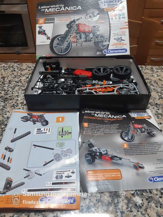 Robot/Moto/Microscope/Full Cell
 Clementoni Age 8+64752262532482123