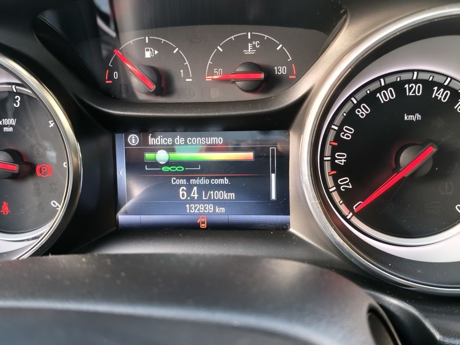 Opel Insignia 1.6 110cv Preto