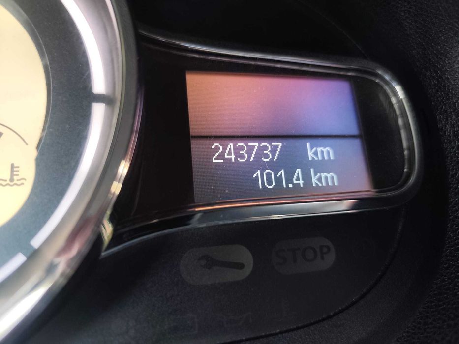 Renault Mégane Sport Tourer 1.5 dCi Dynamique S 110cv (2010) – Excelente Estado
