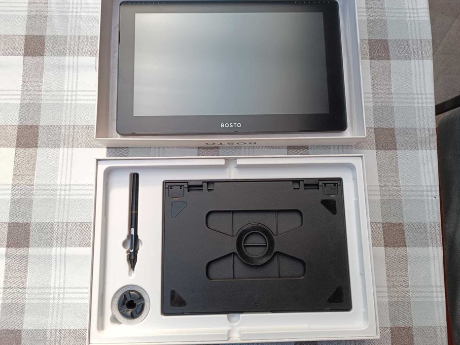 Tablet graficzny BOSTO 16HD