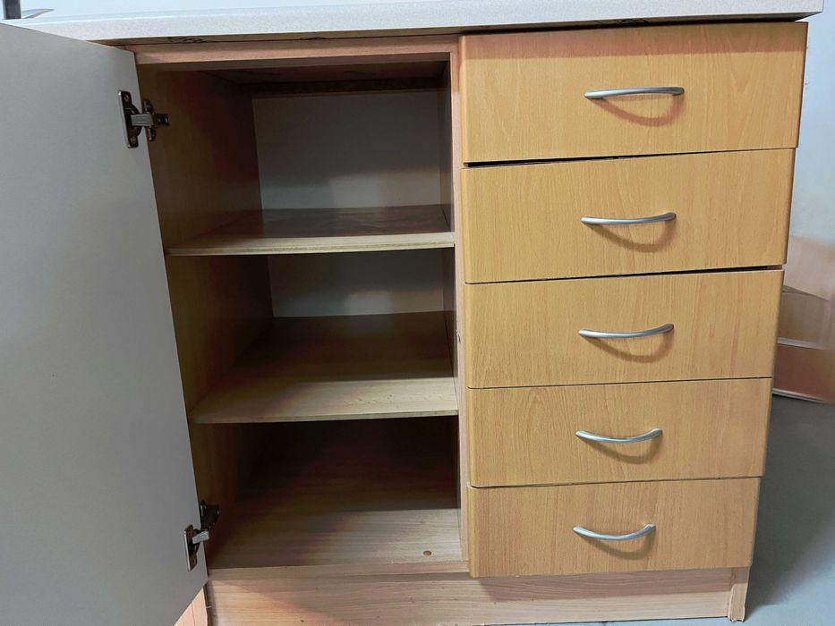 Komplet mebli kuchennych