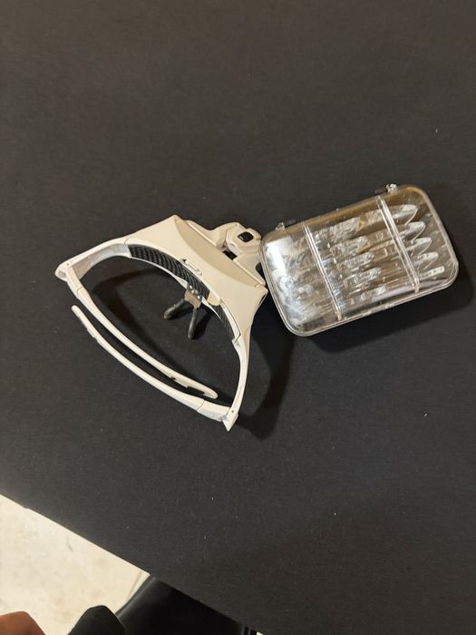 Oculos lupa novos com led integrado