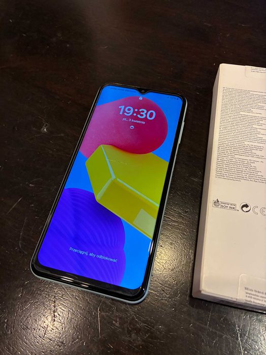 smartfon samsung M113 64gb używany był w firmie