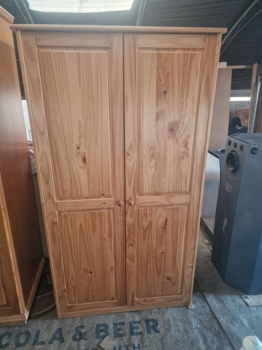 Szafa sosnowa dwu drzwiowa